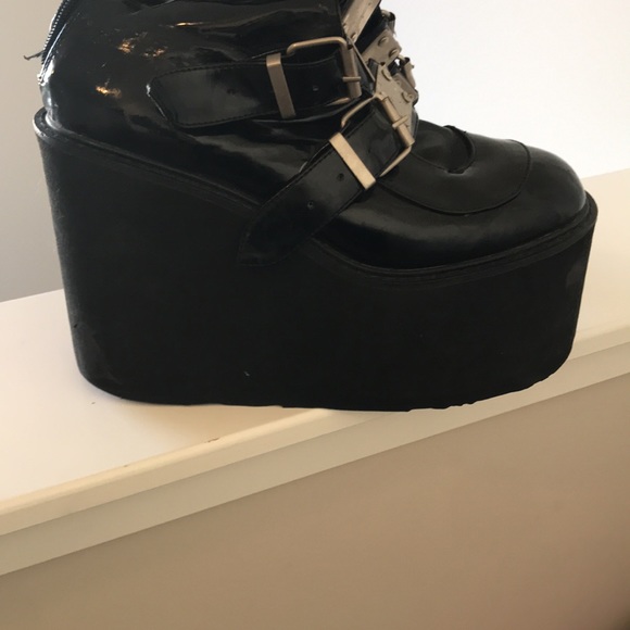 COPY - 🥾 Demonia Swing 815 Womens mid calf platforms WB02 - Picture 2 of 5